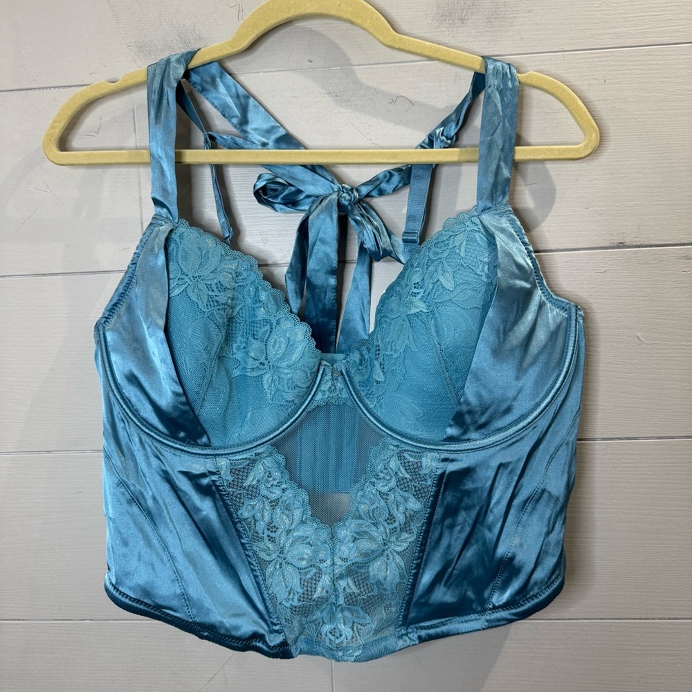 Adore Me | NWOT Leeza Contour Demi Bustier Size 38DD